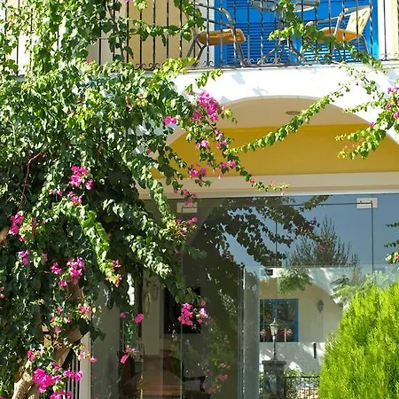 Castellania Aparthotel 2*