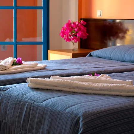 Castellania 2* Livadia (Tilos)