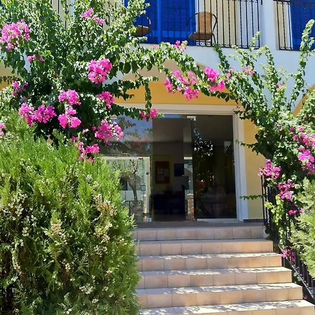 Aparthotel Castellania 2*