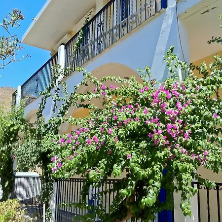 Hotel apartamentowy Castellania Livadia (Tilos)