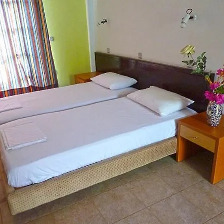 Castellania Livadia (Tilos)