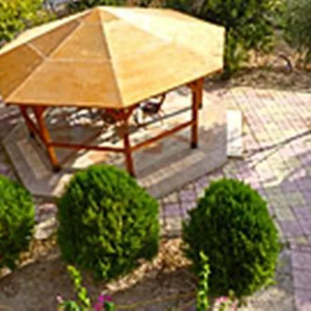 Hotel apartamentowy Castellania Livadia (Tilos)