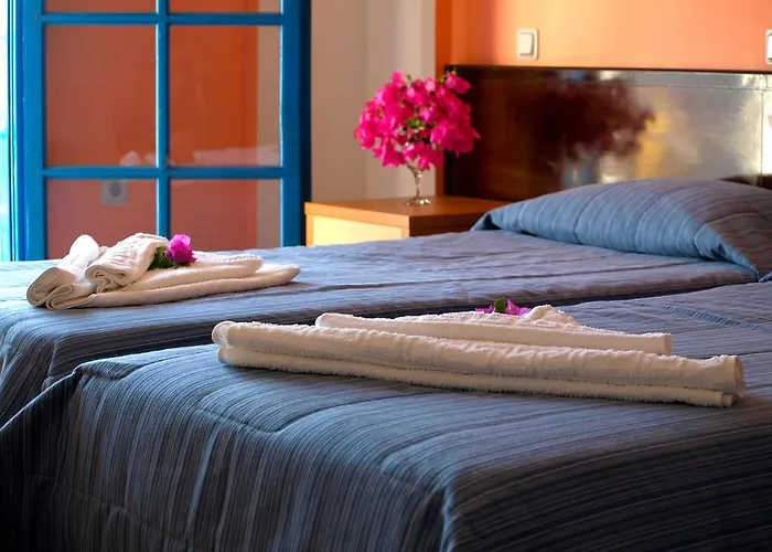 Castellania 2* Livadia (Tilos)