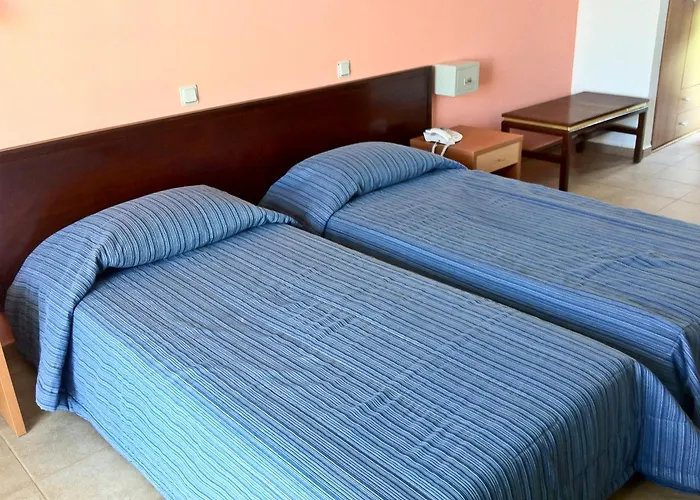 Aparthotel Castellania 2*