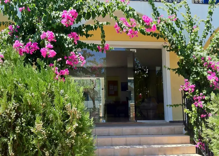 Aparthotel Castellania 2*