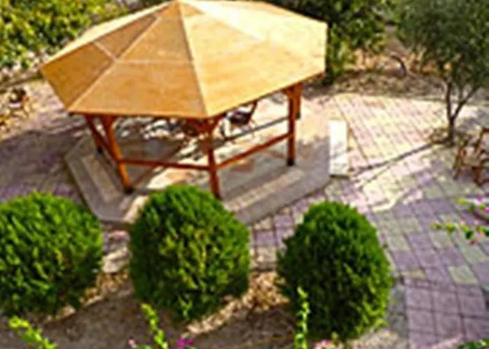 Aparthotel Castellania Livadia (Tilos)