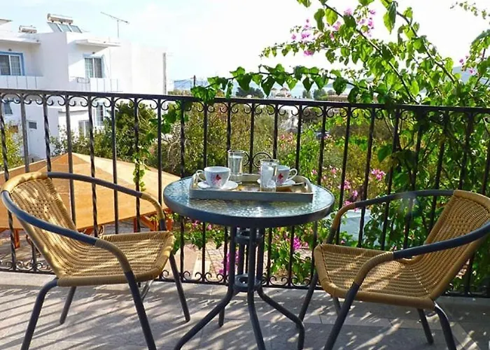 Castellania 2* Livadia (Tilos)